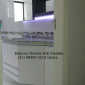 Banheiro planejado sob medida com led