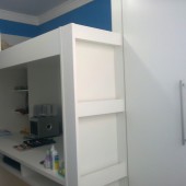 Quarto infantil sob medida com escada em MDF