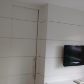 Closet com painel de TV